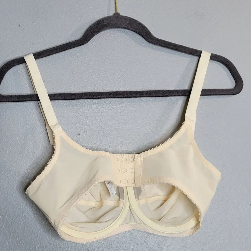 Vintage Women's‎ 34C USA Sheer Wired Bra Beige Tan Cream Union Made